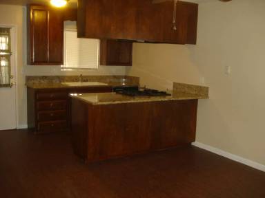 Main picture of 4887 Philadelphia St