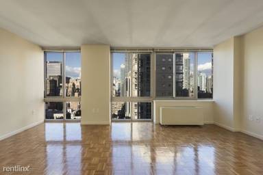 Main picture of Chelsea Tower