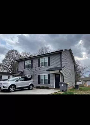 Main picture of 200 Franklin Ave