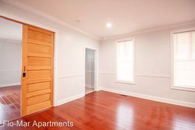 Main picture of 607 Washtenaw Rd