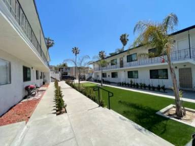 Main picture of 1765 Coronado Ave