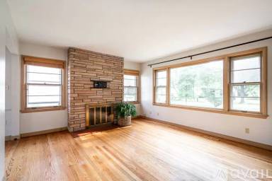 Main picture of 8031 N Whitney Rd