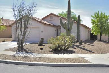 Main picture of 5495 W Whiptail Ct