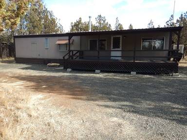 Main picture of 8012 SE Hood Cir