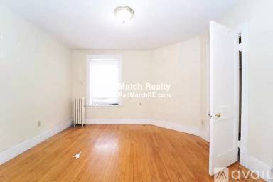 Main picture of 90 Cypress St