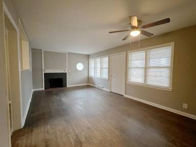 Main picture of 1413 S Sterling Ave