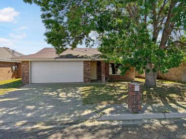 Main picture of 3606 Cordoba Ln