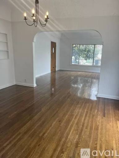 Main picture of 337 N Ogden Dr