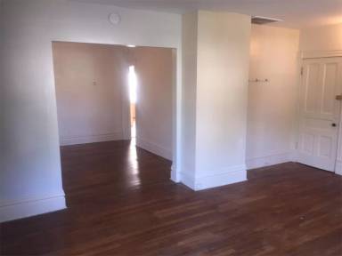 Main picture of 256 Fuller Ave SE