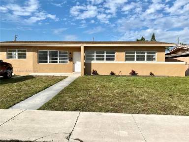 Main picture of 5775 NW 110th St