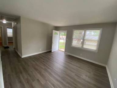 Main picture of 4464 Sims St