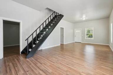 Main picture of 516 W Martin St