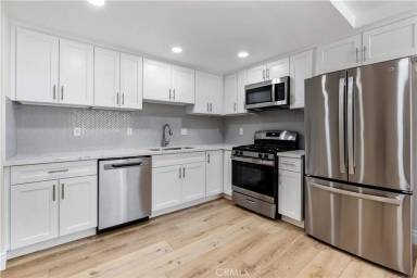 Main picture of 1026 Roswell Ave