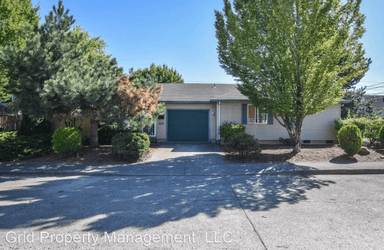 Main picture of 8016 NE Couch St