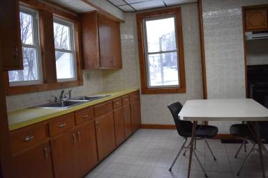 Main picture of 1019 School St