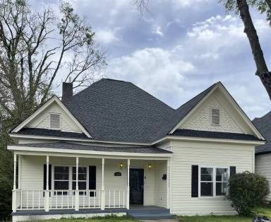 Main picture of 2319 Avenue F
