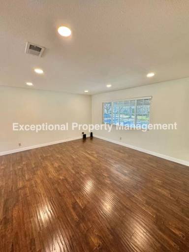 Main picture of 1047 Hampden Ct