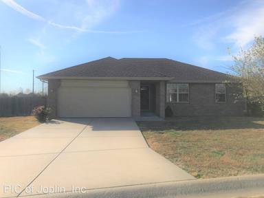 Main picture of 506 Ashmore Dr