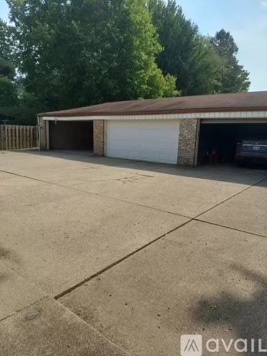 Main picture of 51 Southwoods Ave