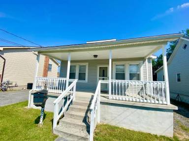Main picture of 7603 Carson Ave