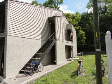 Main picture of 1035 SW 9th St