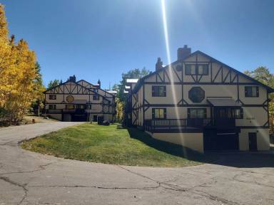 Main picture of 102 S Alpine Ct