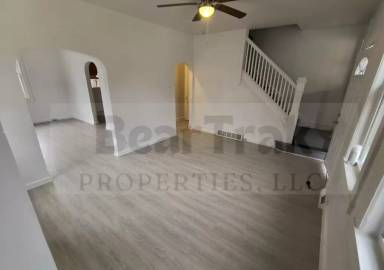 Main picture of 13 4th St