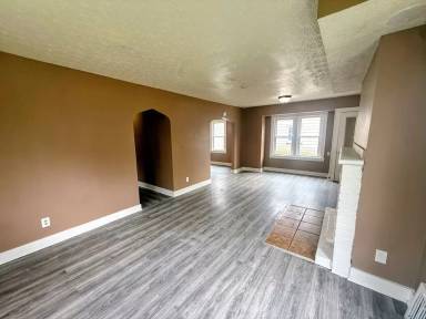 Main picture of 601 Glendora Ave