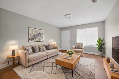 Main picture of 42 Raintree Apartments