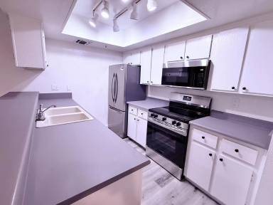 Main picture of Scottsdale Springs Apartments