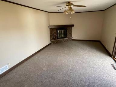 Main picture of 5020 Milwaukee St