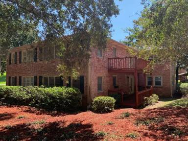 Main picture of 312 S Franklin Blvd