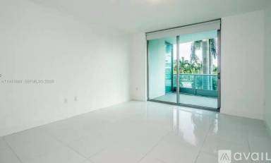 Main picture of 900 Biscayne Bay Condos