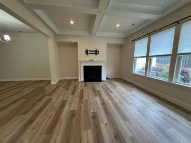 Main picture of 120 Heathbrook Ln