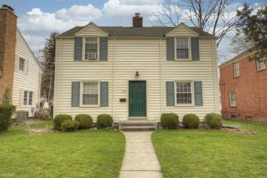 Main picture of 214 Orchard St