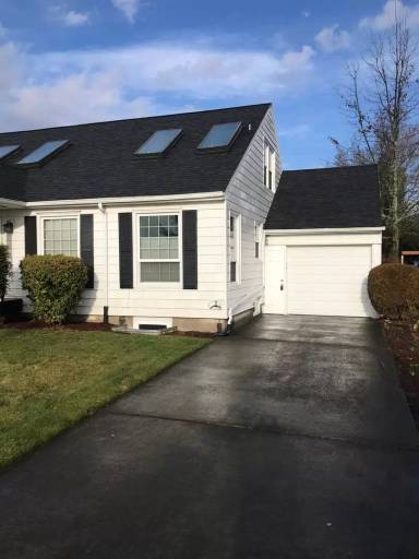 Main picture of 4715 N Willamette Blvd