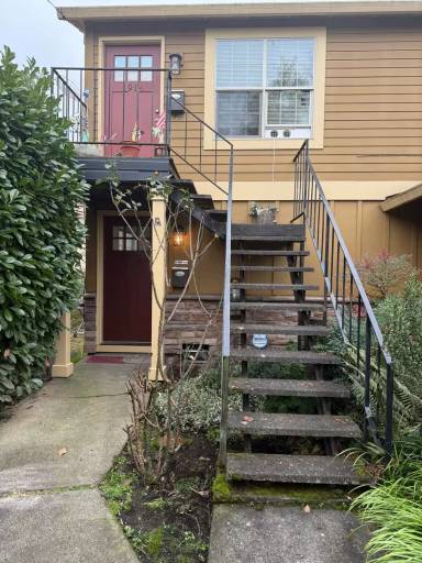 Main picture of 1914 N Rosa Parks Way