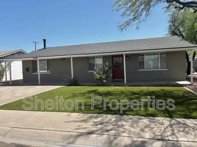 Main picture of 1041 W 18th St