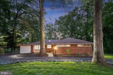 Main picture of 24421 Beaver Dam Dr