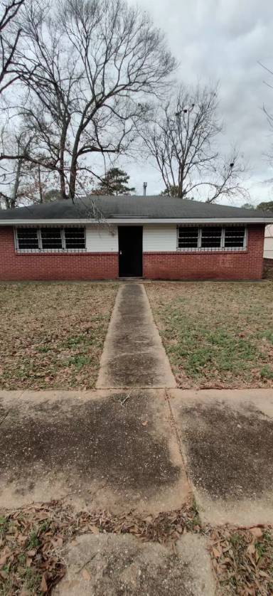 Main picture of 331 3rd St