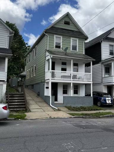 Main picture of 786 N Pennsylvania Ave