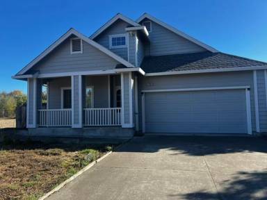 Main picture of 1400 Parkway Ct