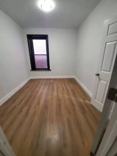 Main picture of 30 Elizabeth Ave