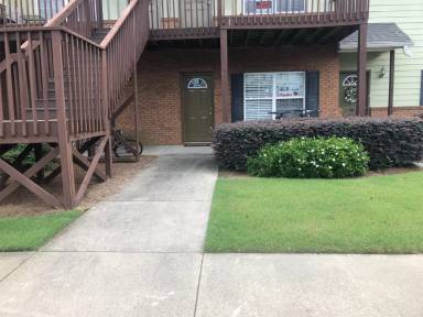 Main picture of Grove Park Apartments