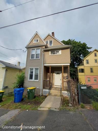 Main picture of 41 2nd Ave