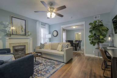 Main picture of 2539 Cherry St