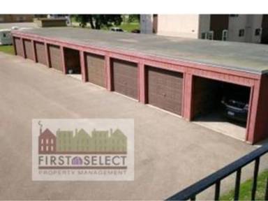 Main picture of 704 Imperial Dr