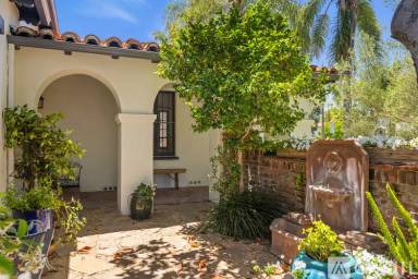 Main picture of 1116 S La Jolla Ave