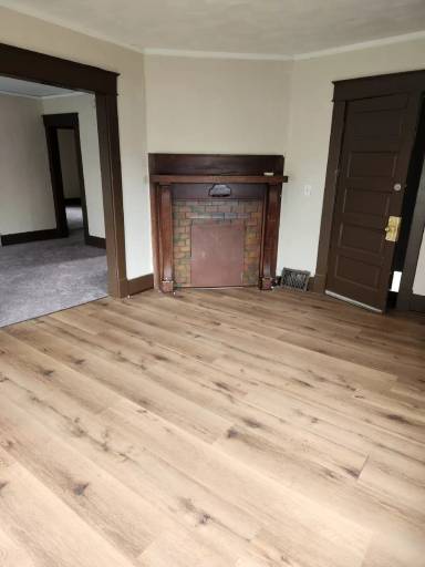 Main picture of 613 Ash St