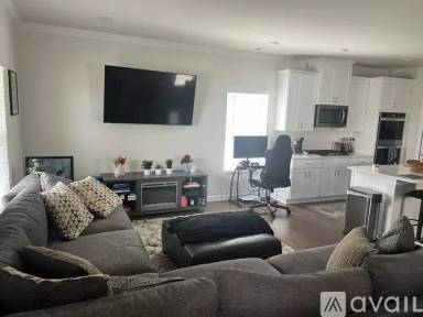 Main picture of 717 Windage Way